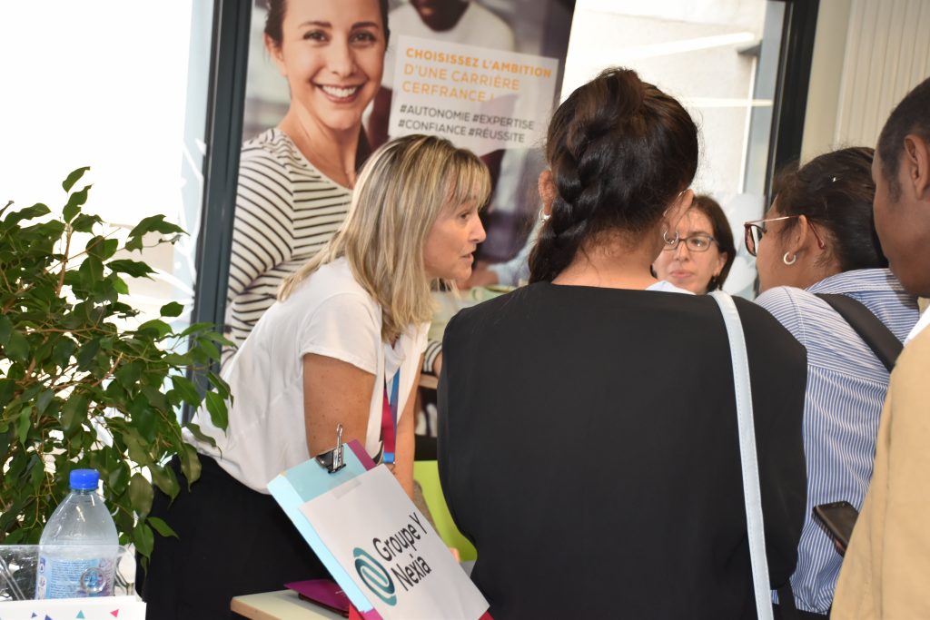 Rencontre entre des étudiants et recruteurs du Groupe Y Nexia.
